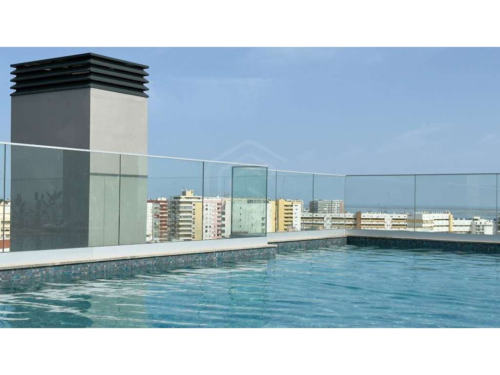 Apartamento T4, piscina na cobertura, Faro, Algarve - Grande imagem: 2/30