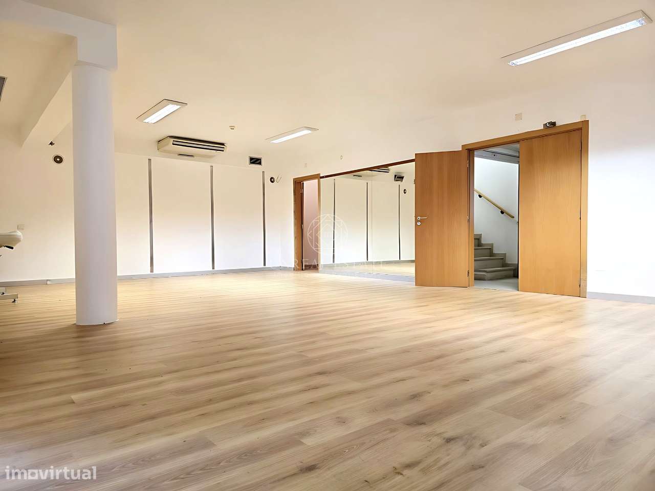 Espaço Comercial com 575 m² para Clínica, Ginásio ou Centro de Saúde n-53