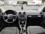 Audi A3 1.6 Ambiente - 10