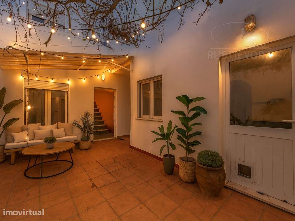 Moradia Unifamiliar T4 com quintal e terraço | Évora-4