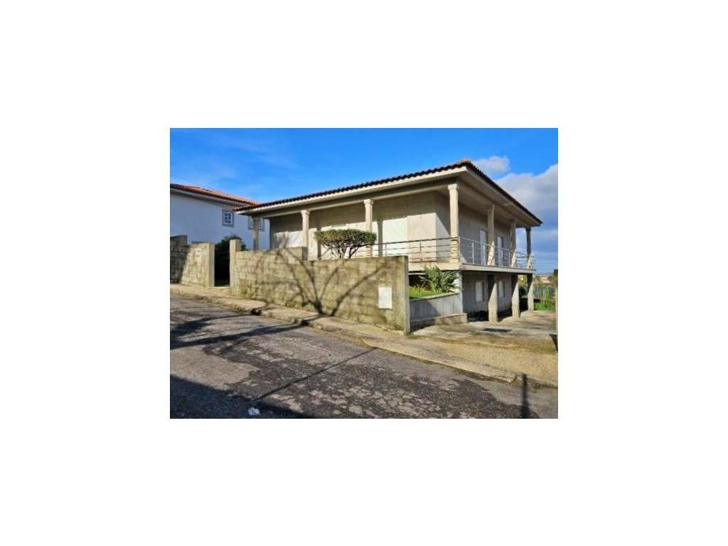 Moradia T3 em Santo Tirso - Retoma de banco-11