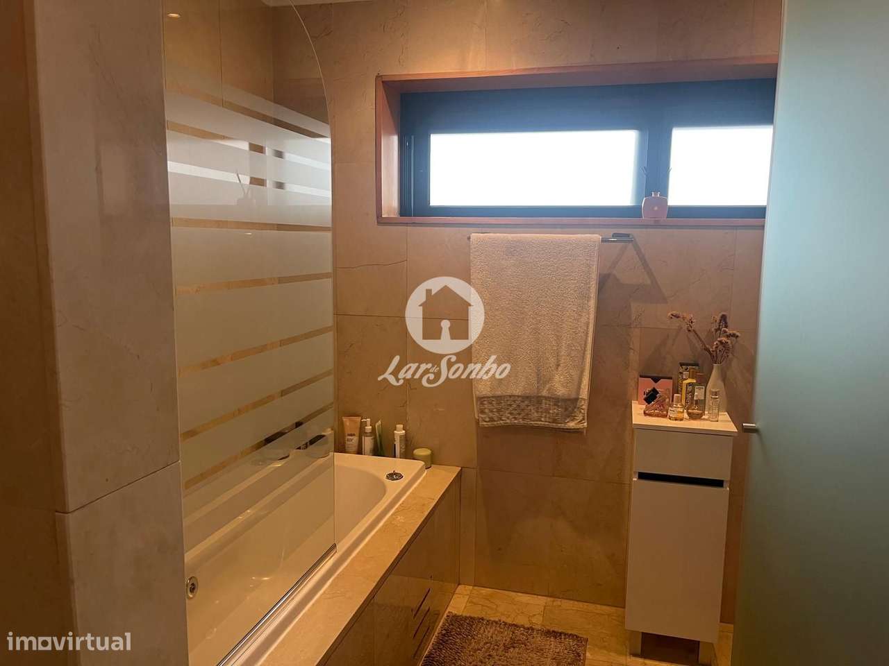 T3 Bastante espaçoso no centro da Maia-20