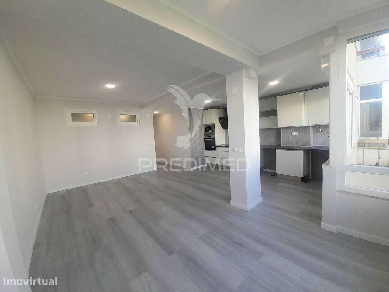 Apartamento Totalmente Recuperado Com Marquise e Arrecadação,Oeiras. - Grande imagem: 5/28