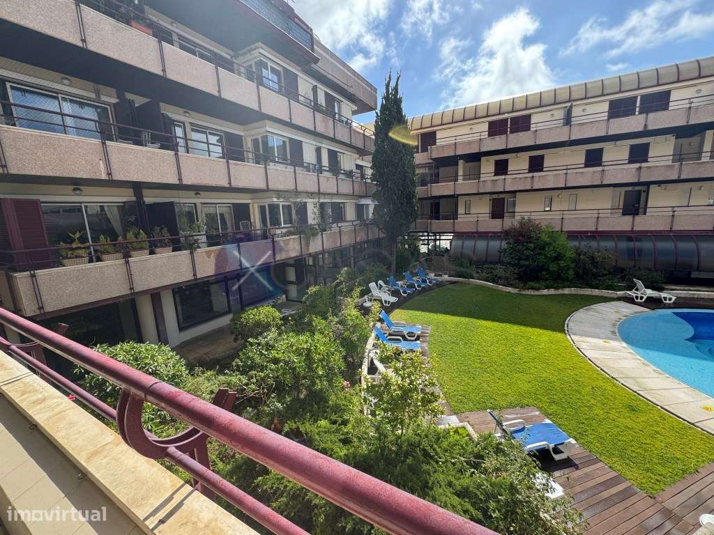 Apartamento T4 para Arrendamento no Estoril - Avenida Aida/ Estoril...-2