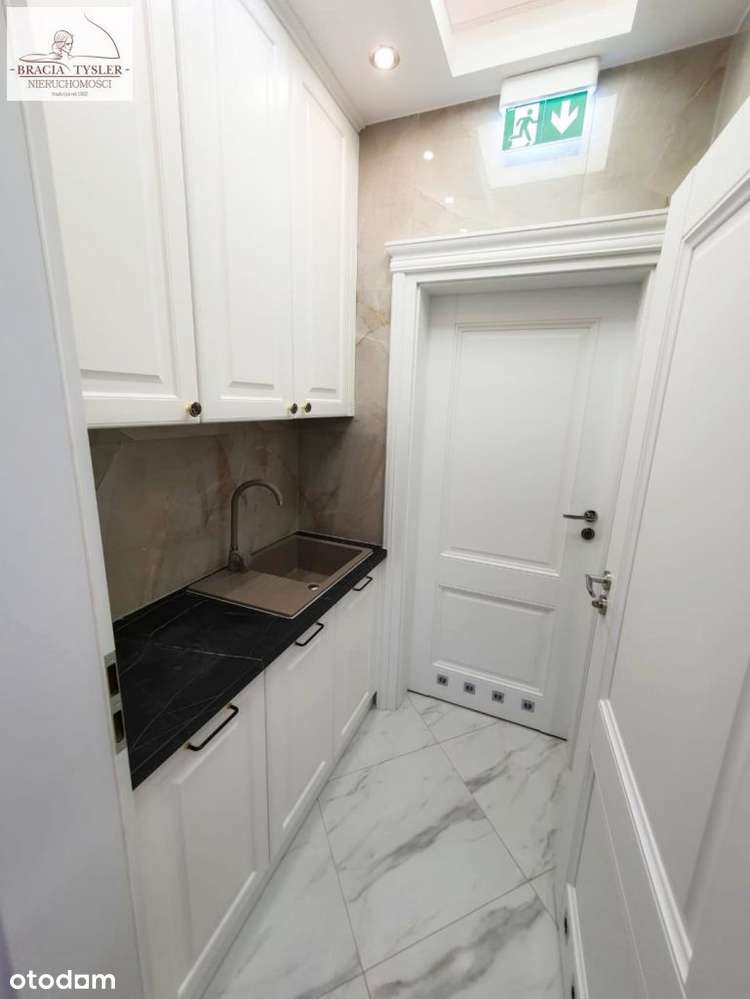 Dwa lokale na sprzedaż Centrum Świecia-5