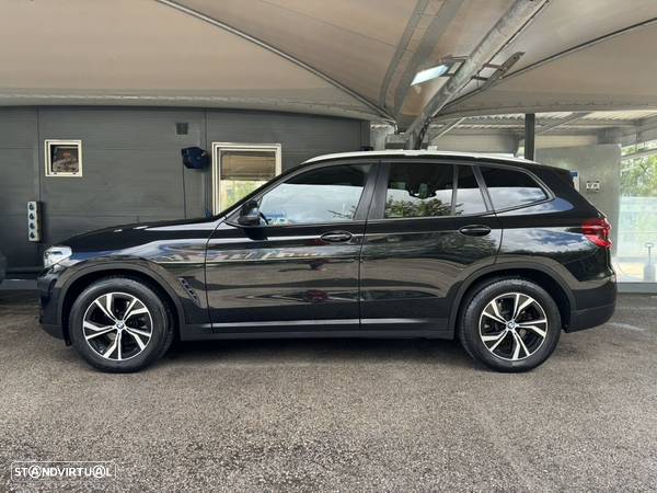 BMW X3 18 d sDrive Line Luxury - 12