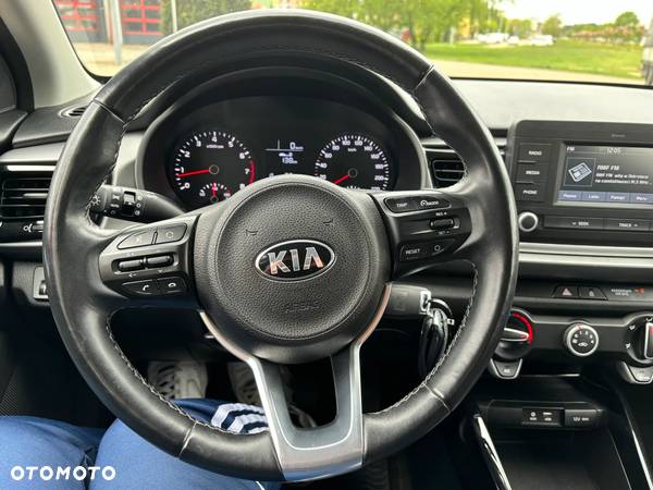 Kia Rio - 22