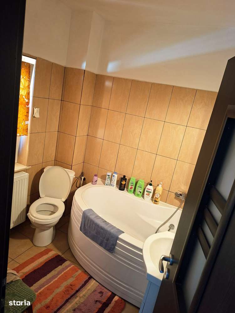 casa / vila com Ungheni / sat Gaujani / jud Arges - Imagine principală: 5/12