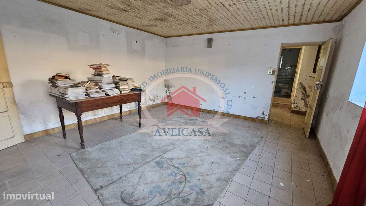 CASA GANDARESA EM VERDEMILHO PARA RECUPERAR-43