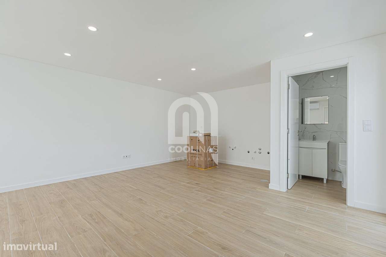 Fantástica Moradia Térrea T3+1 com Piscina de água salgada e aquecida-15