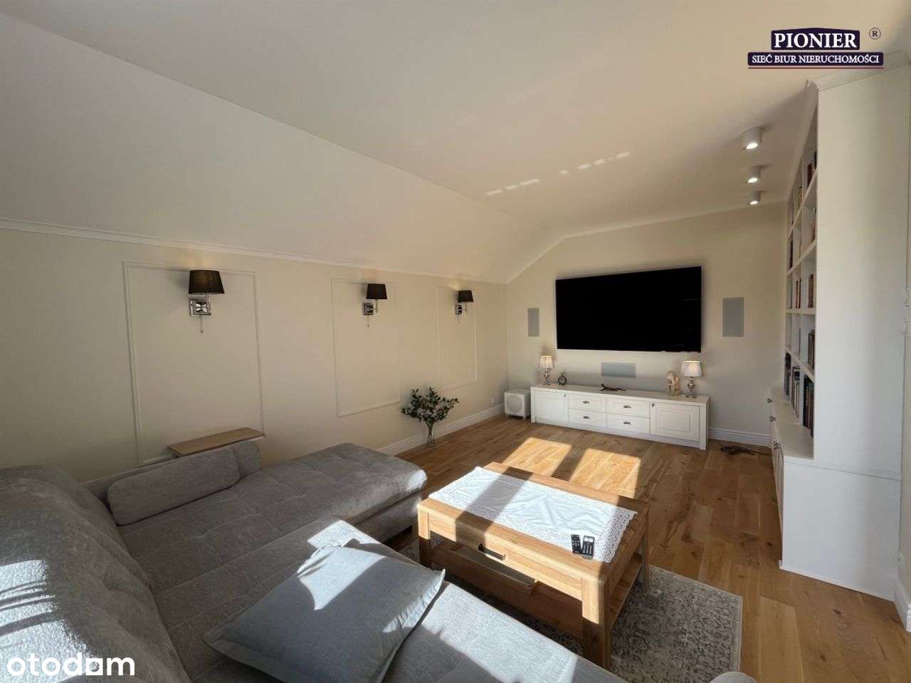 Komfortowa Rezydencja W Super Lokalizacji! - Pełny obrazek: 5/20