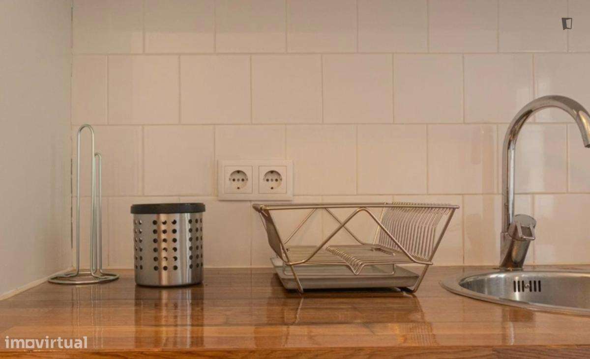 Quarto - localizado em Massarelos Porto - Grande imagem: 5/10