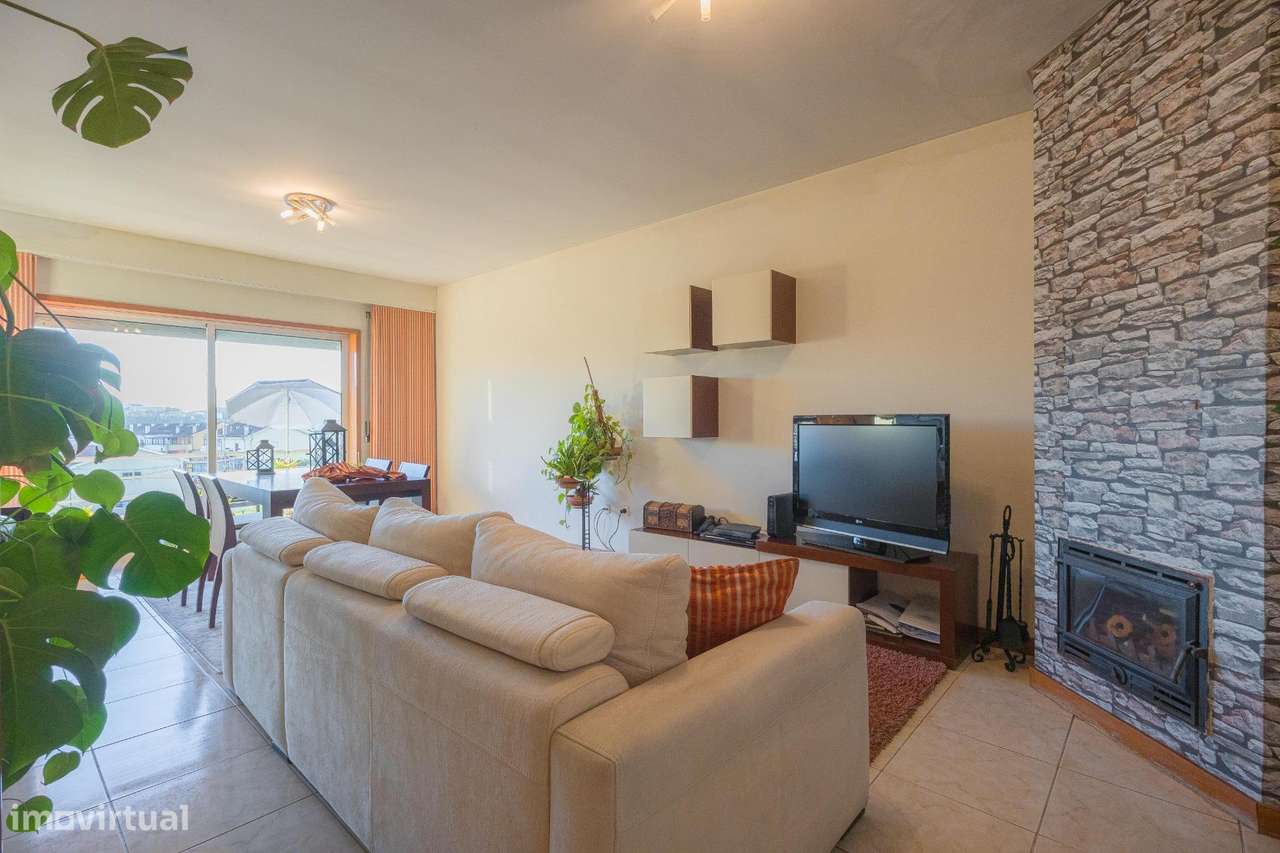 Apartamento T2, Gondomar, com varanda e 2 lugares de garagem-6