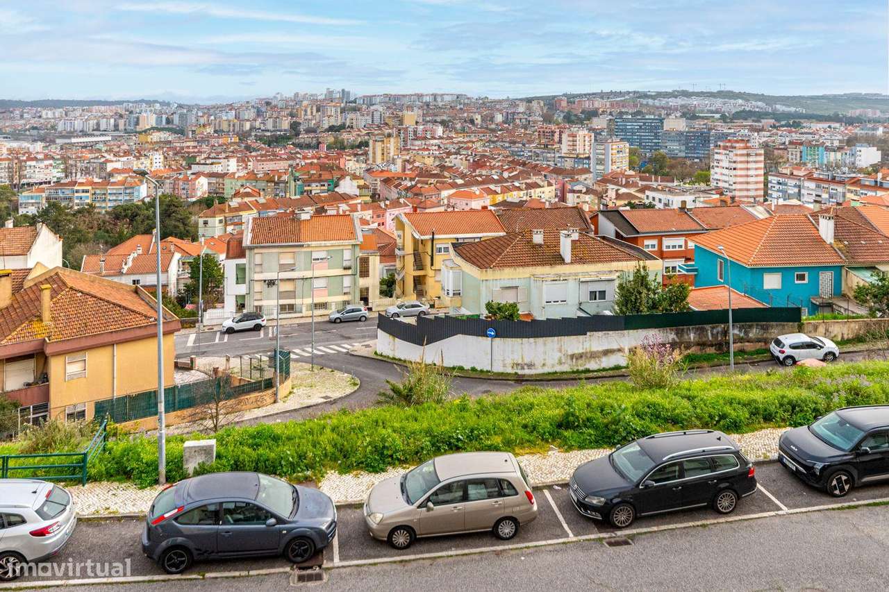 Apartamento T1+1 na Rua Teixeira de Pascoais - Grande imagem: 5/21