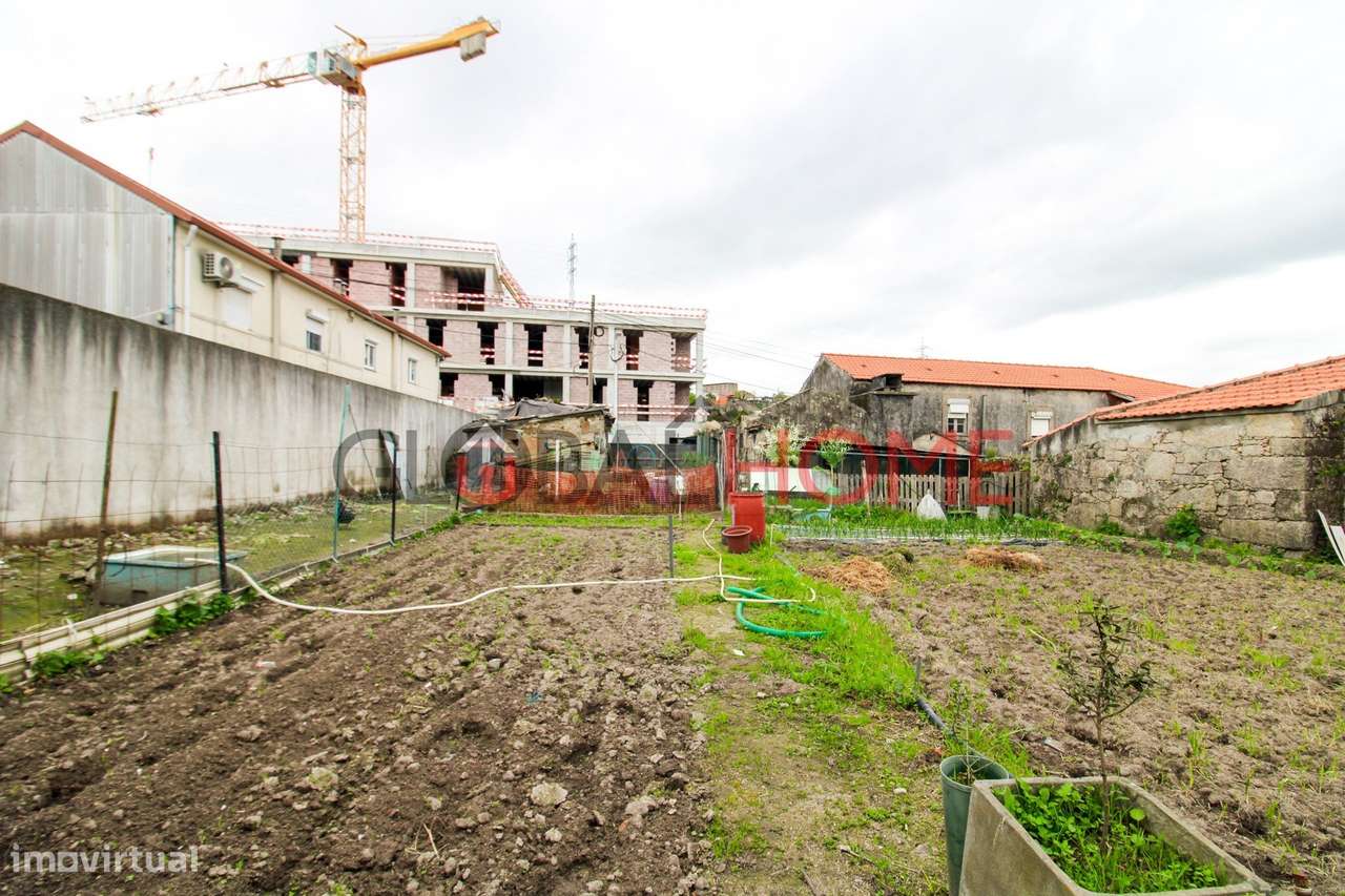 Quinta para Reabilitação com 1.251 m² em Águas Santas-20