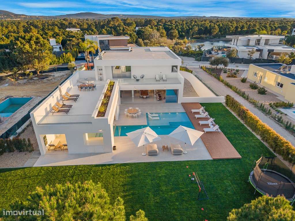 Moradia de Alto Luxo em Condomínio Privado Quinta do Perú Golf, Por... - Grande imagem: 2/60