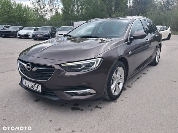 Opel Insignia - 1