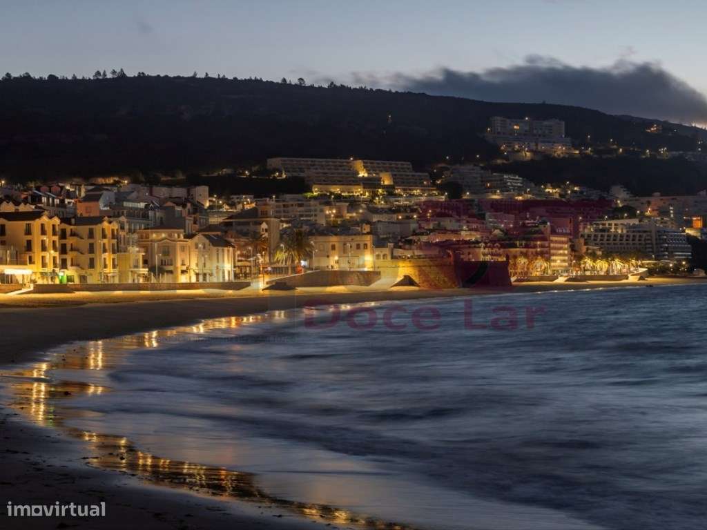 Apartamento T2+1 com Sótão a 350metros da praia de Sesimbra-31