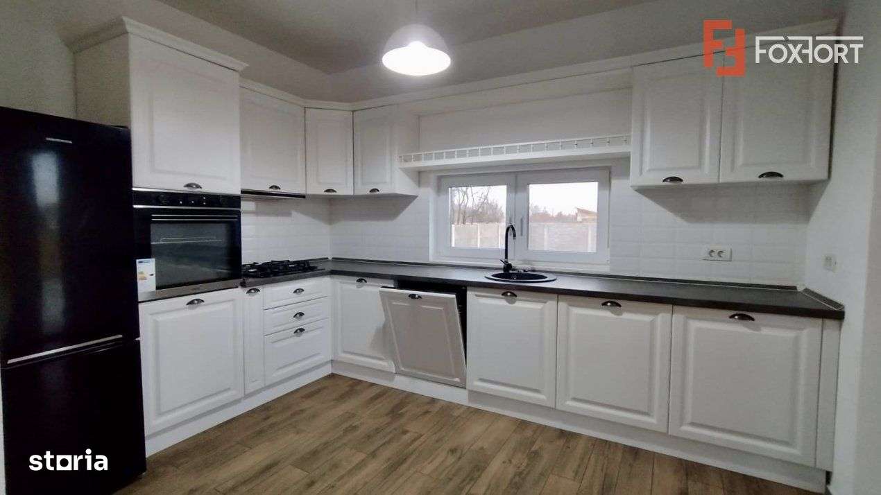 Casa individuala, cu 7 camere, de vanzare in Sacalaz - Imagine principală: 4/19