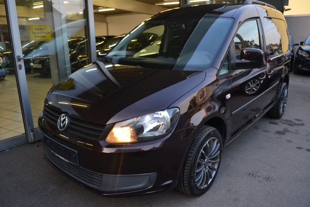 Volkswagen Caddy 2.0 TDI Comfortline 2012