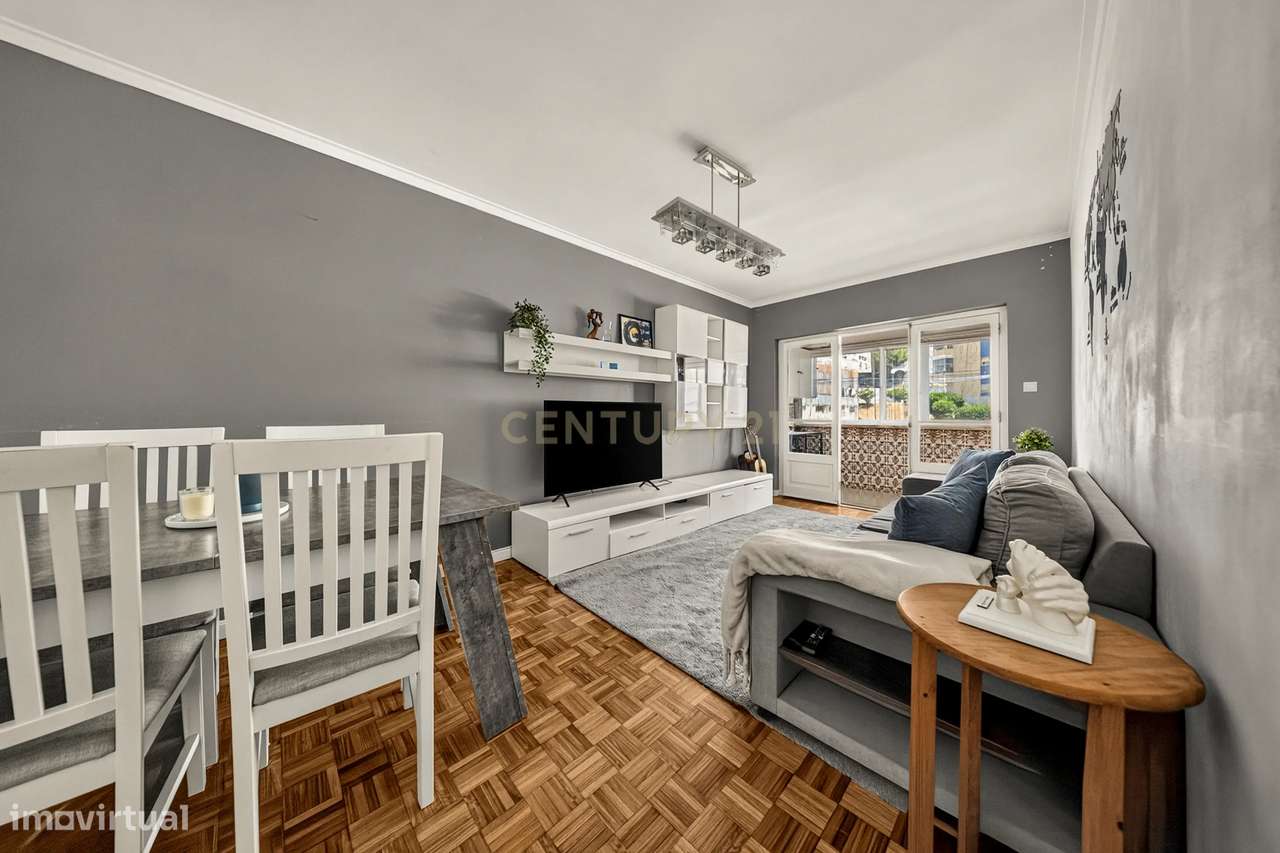 Apartamento T3 com Excelente Localização | Espaço | Luz | Centralidade-8