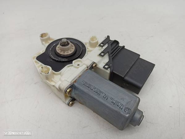 Motor De Elevador Trás Direito Volkswagen Golf Iv (1J1) - 3