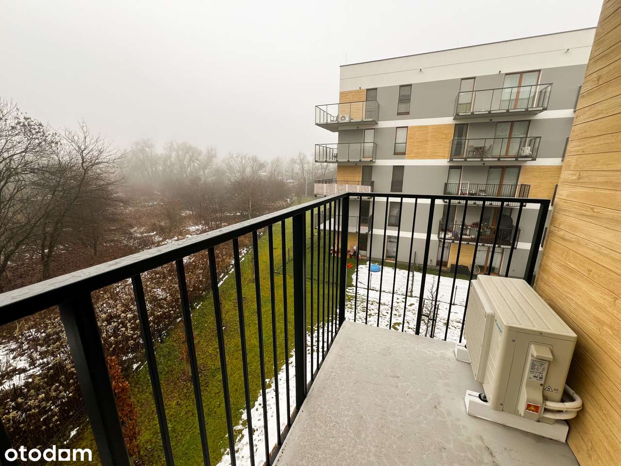 4-pokojowe | Czerwone Maki | 72,77 m² | 2 miejsca postojowe-11