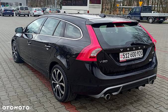 Volvo V60 D5 Geartronic RDesign - 8