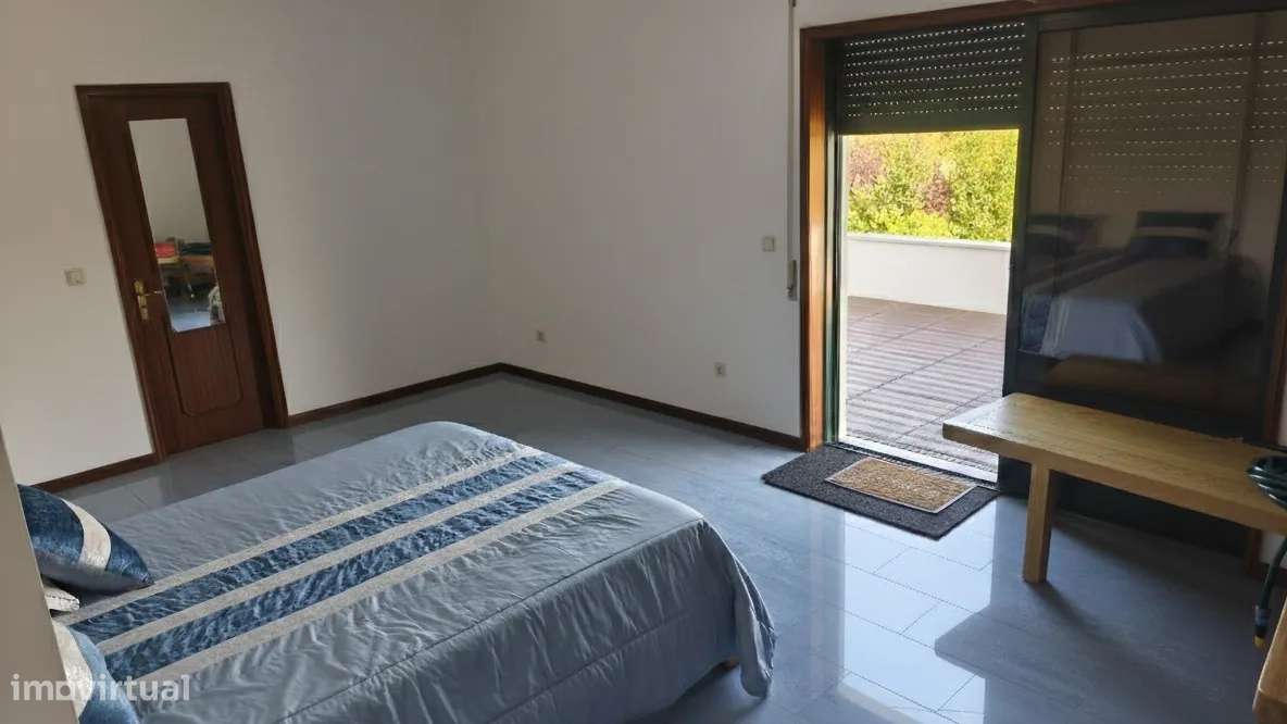 Moradia T3 Independente c/ Logradouro de 300m² em Caldas de S. Jorge - Grande imagem: 4/17