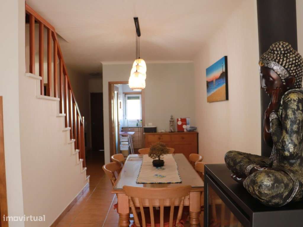 Apartamento T1+2 Duplex, em condomínio fechado, a 2 minutos da praia-9