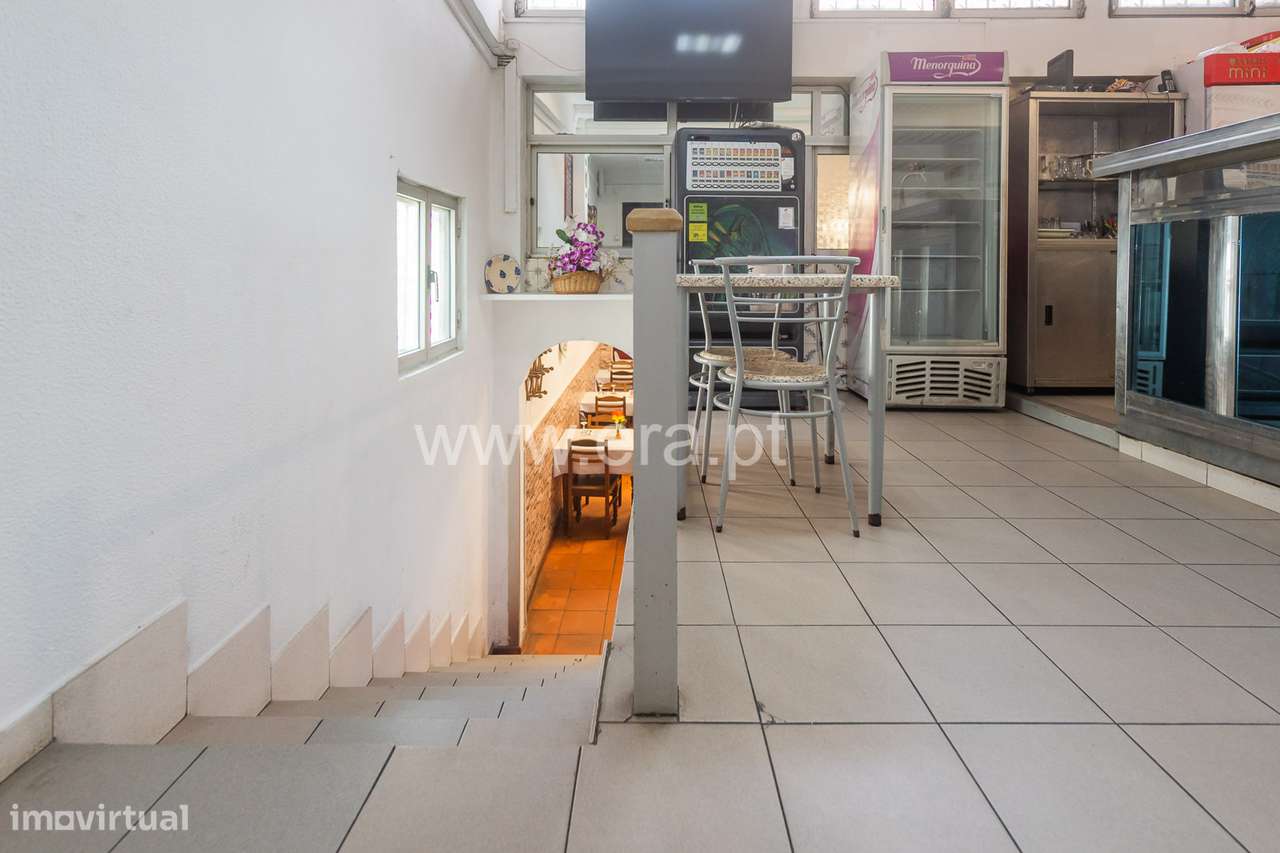 Trespasse - Restaurante / Café em Odivelas-24