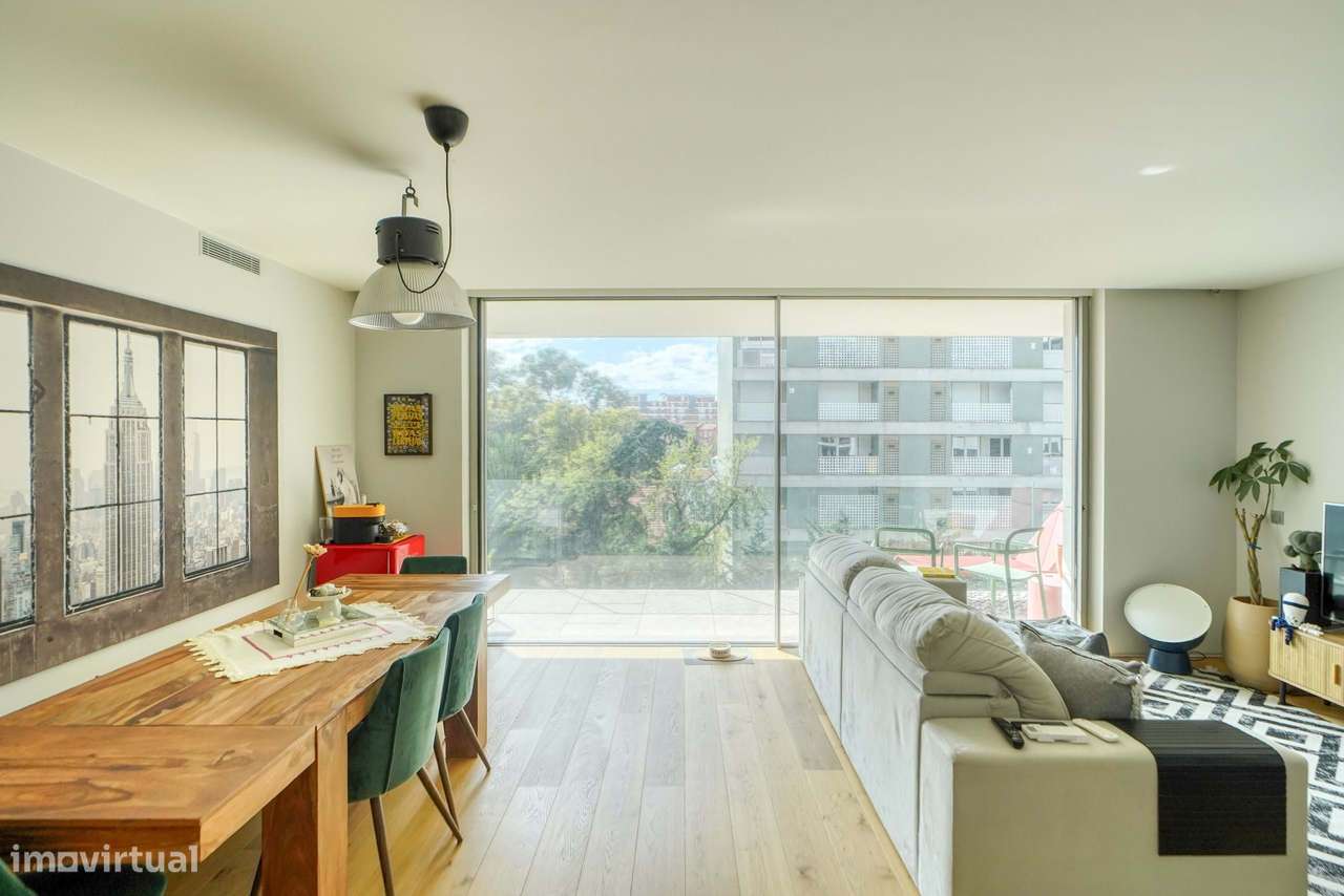 Apartamento T2 com varanda e estacionamento nas Amoreiras,  Lisboa - Grande imagem: 4/33