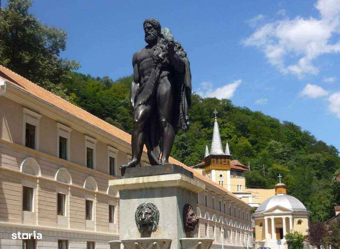 Oportunitate investitie in centrul istoric Baile Herculane - Imagine principală: 3/4