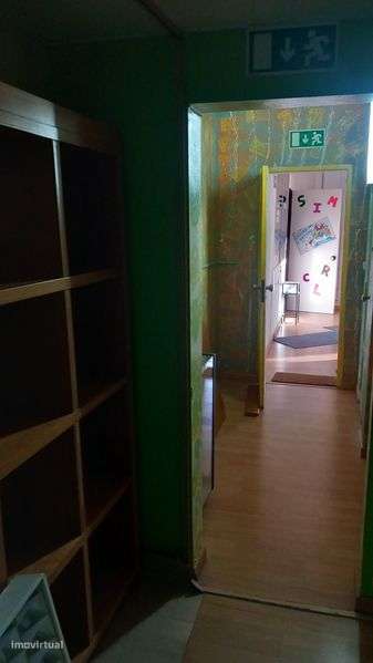 Arrumos  com uma área de 20m2 - Grande imagem: 5/9