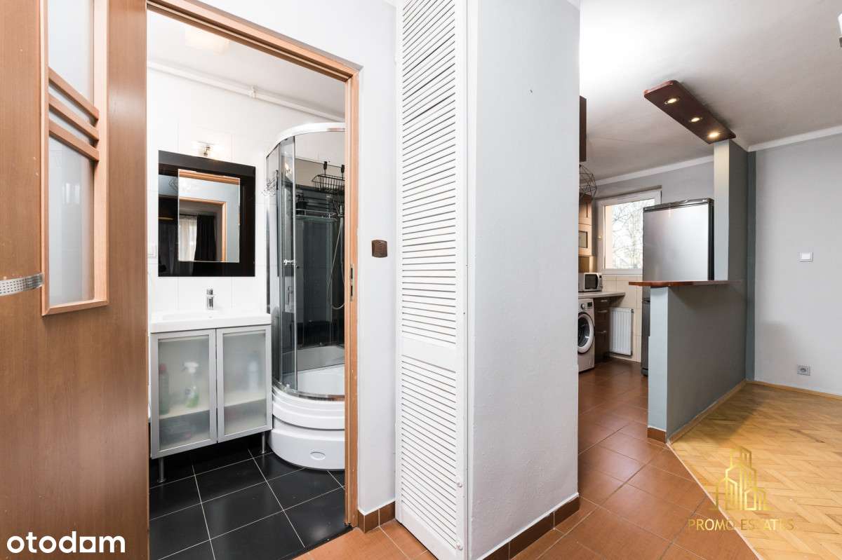 Przestronne dwa pokoje, blisko pętli - Weissa-9