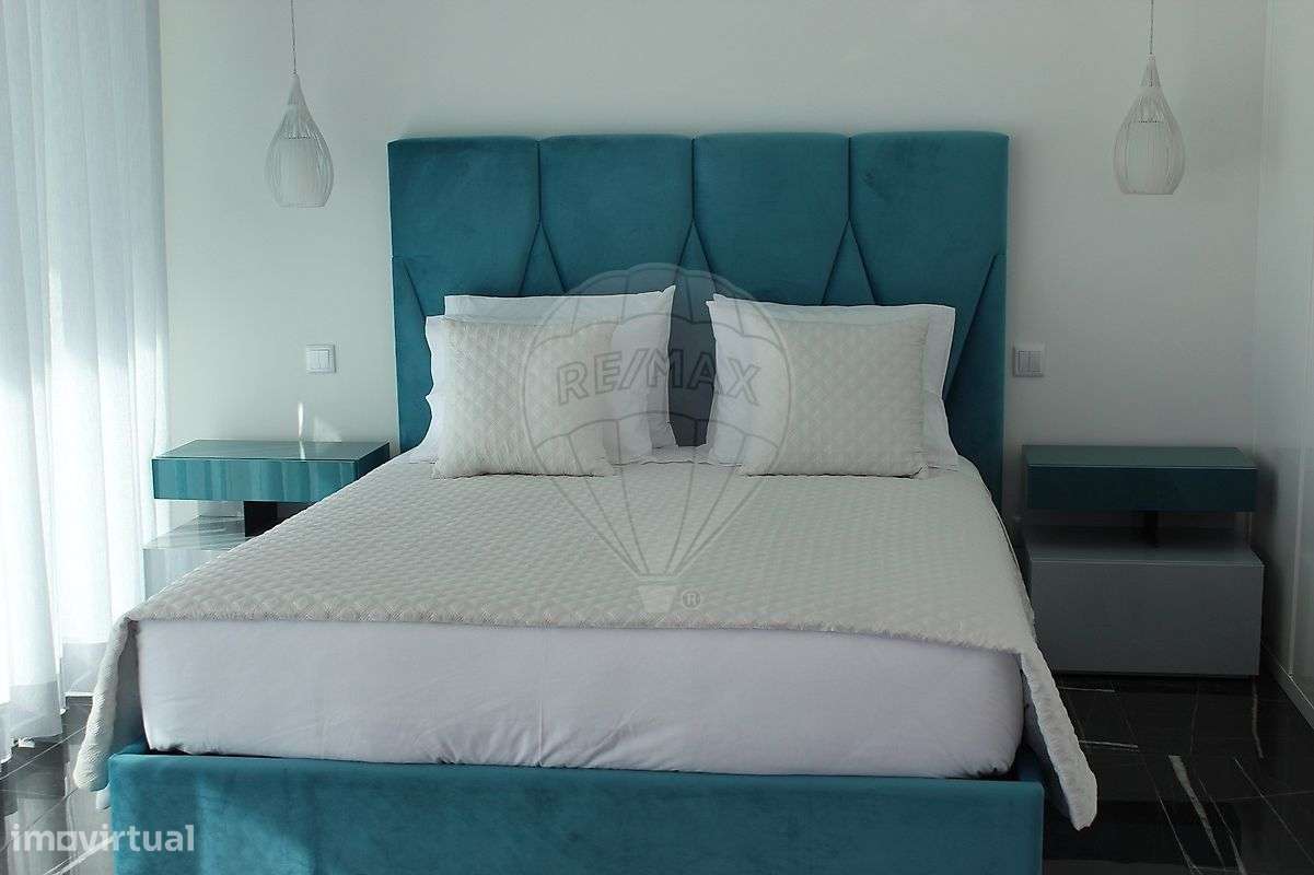 Moradia T5 para venda-17