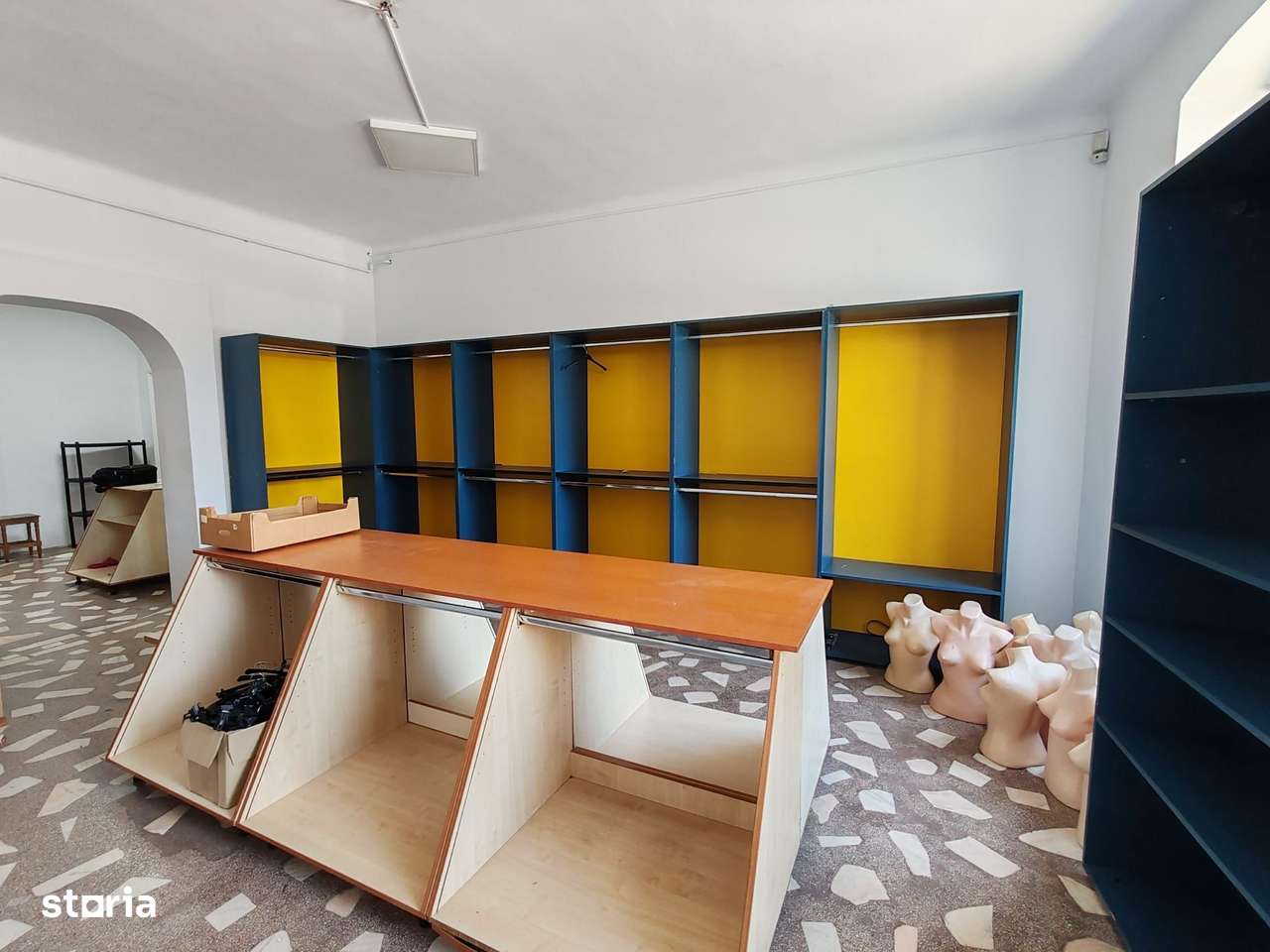 Spatiu comercial de inchiriat - Imagine principală: 2/5