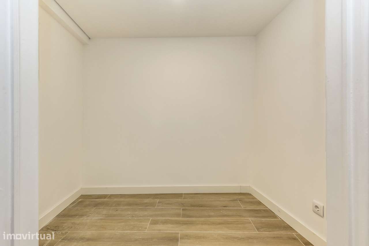 Apartamento Reabilitado no Coração de Lisboa – Conforto Moderno e Char - Grande imagem: 4/22