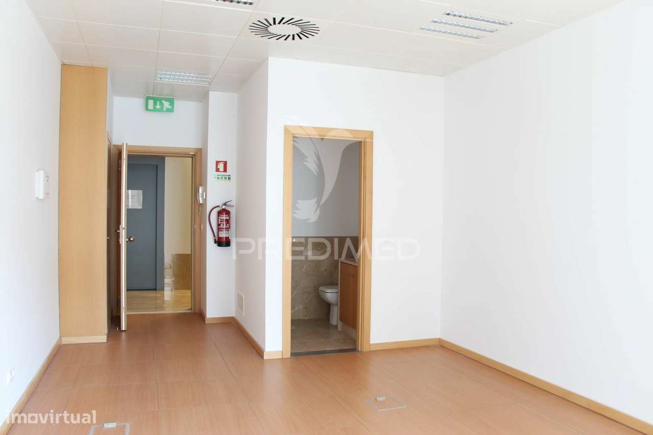 Escritório com vista rio e estacionamento - Lisboa - Grande imagem: 4/12