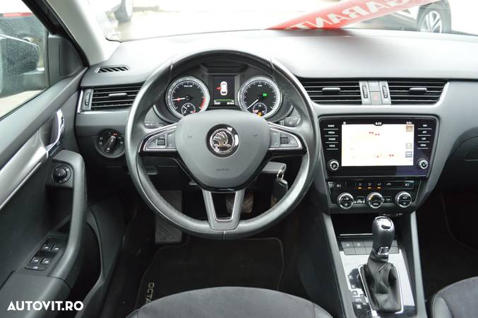 Skoda Octavia 2.0 TDI DSG Style - 5