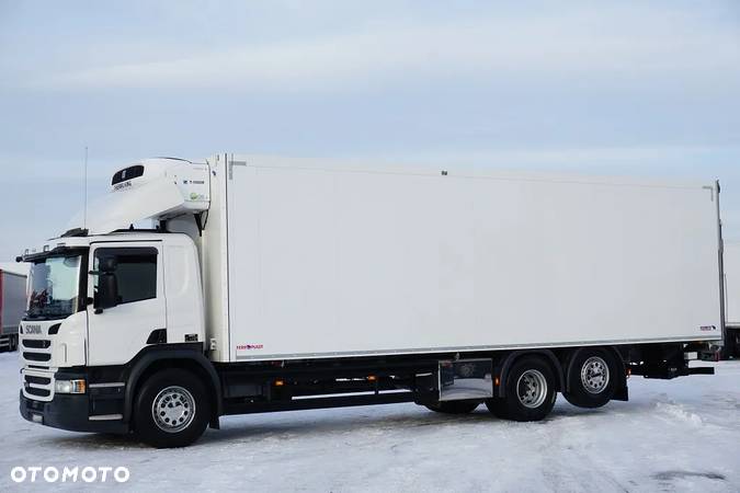 Scania P 370 / EURO 6 / CHŁODNIA + WINDA / 23 PALETY / OŚ SKRĘTNA / MAŁO UŻYWANA - 3