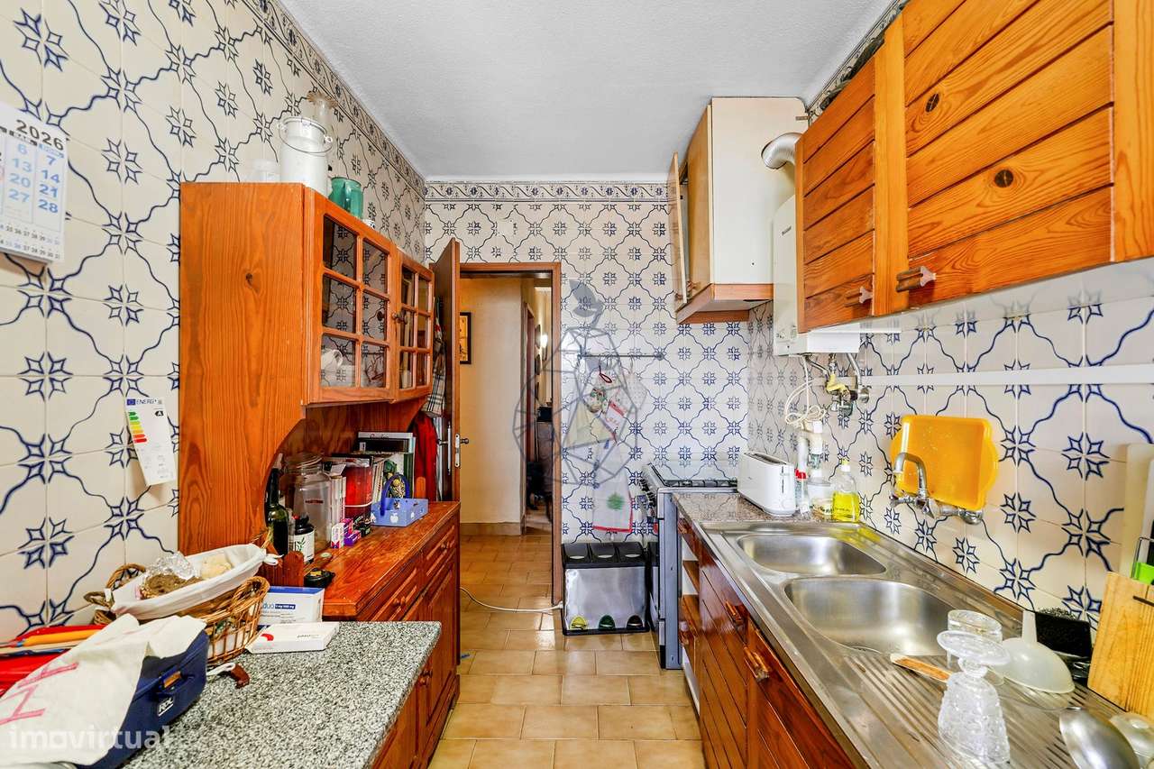 Apartamento T3 com exposição solar nascente /sul em Portimão-14