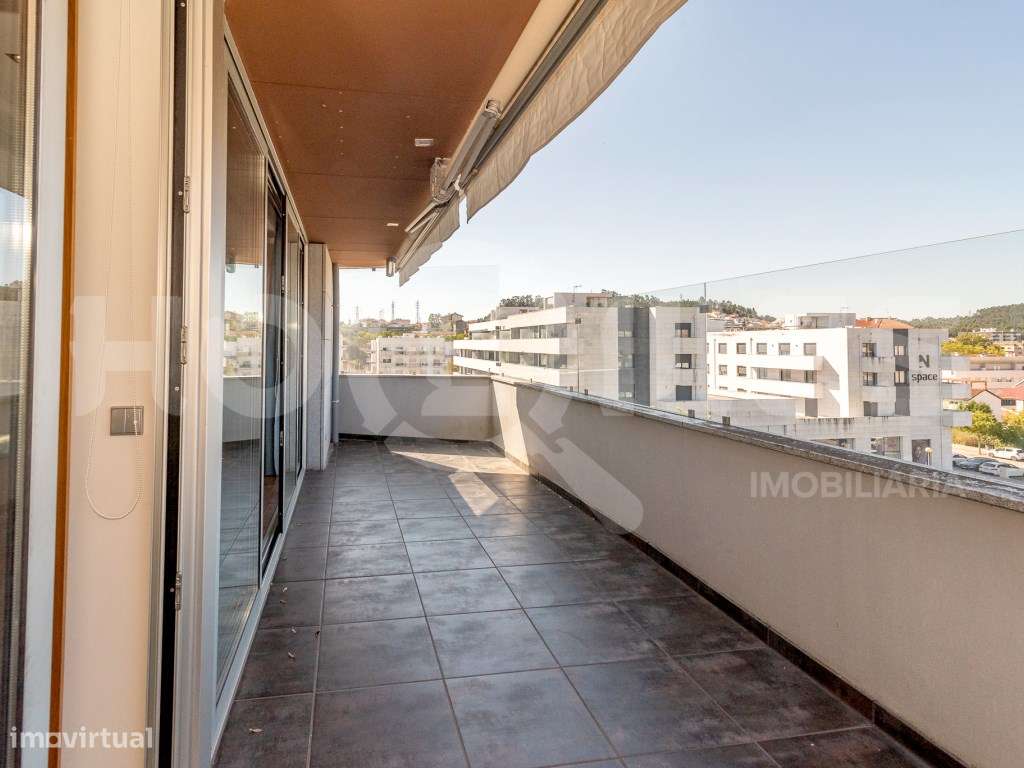 Apartamento | Qta das Nogueiras | Último Andar | Terraço | Garagem ... - Grande imagem: 2/45