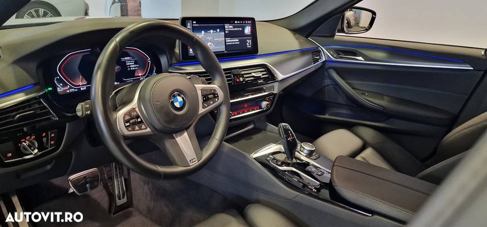 BMW Seria 5 530d xDrive MHEV - 7