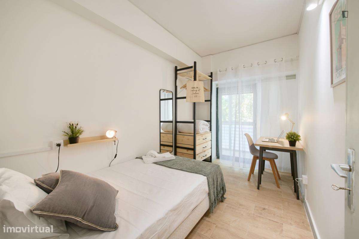 Quarto - localizado em Arroios Lisbon - Grande imagem: 3/10
