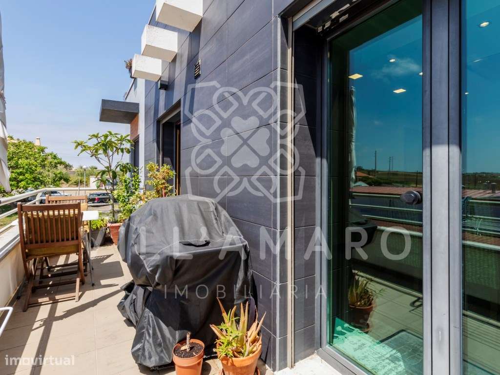 Apartamento T4 Duplex | Condomínio Fechado | São Pedro da Cadeira-11