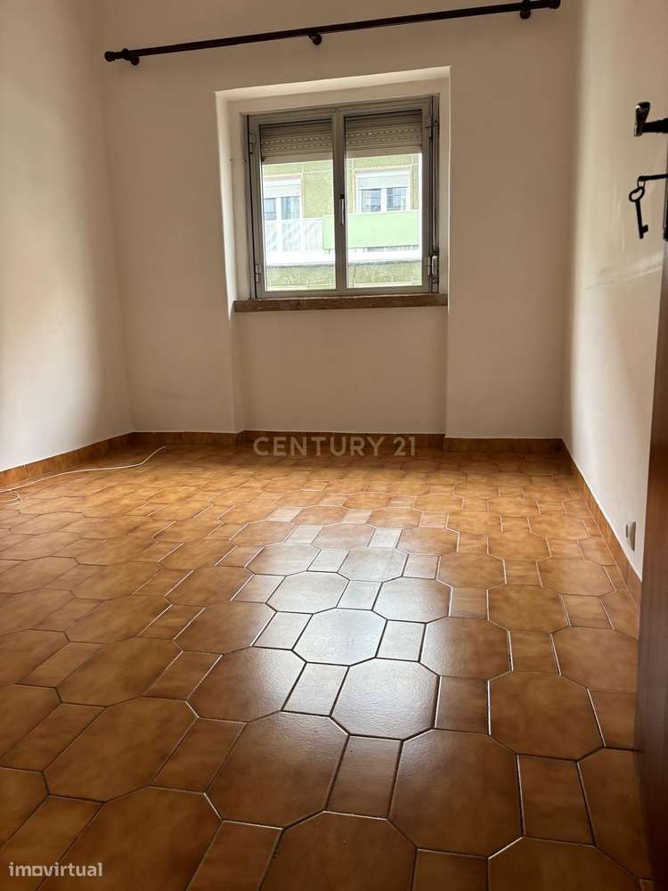Apartamento T2 em Almada - Oportunidade Única! - Grande imagem: 3/14