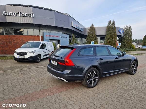 Volvo V90 Cross Country D5 AWD Pro - 3