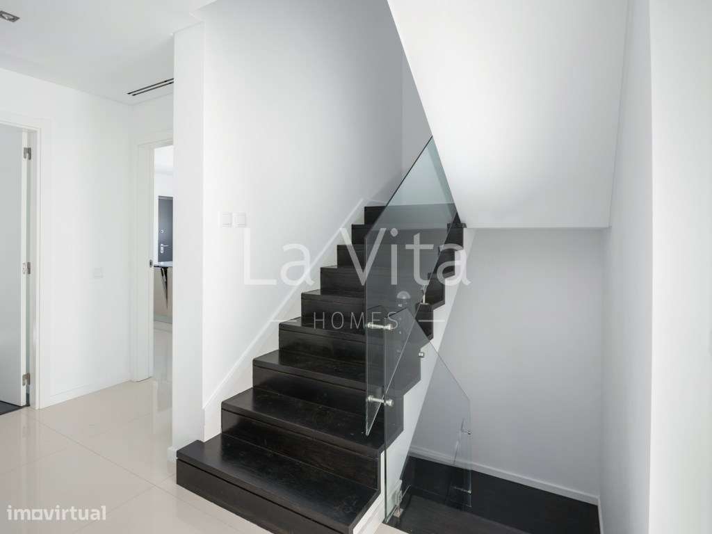 Moradia Nova T5 (5 suites) em Birre, Cascais.-17