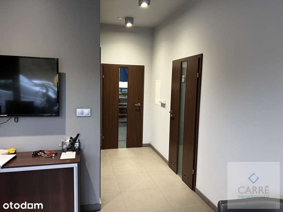 Do sprzedaży budynek komercyjny  w Sierakowie.-7